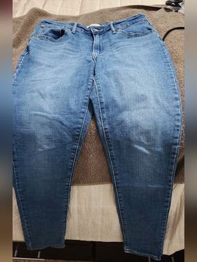 Classic Medium Wash Blue Skinny Jeans